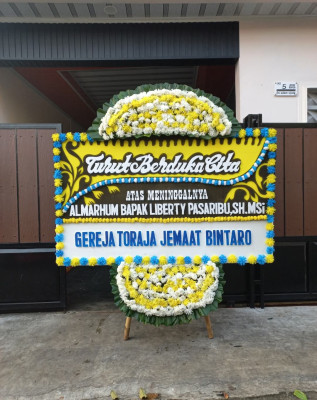 Papan Bunga Duka di Gangga