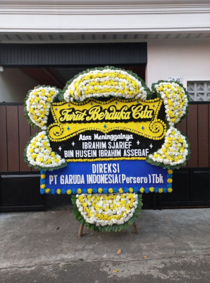 Papan Bunga Duka di Gangga