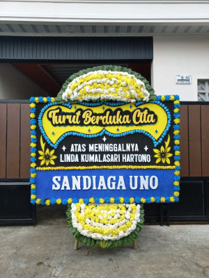 Papan Bunga Duka di Gangga